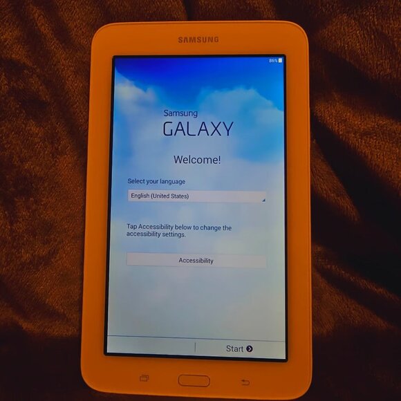 Samsung Galaxy Working Samsung Tablet SMT113 - Picture 1 of 8